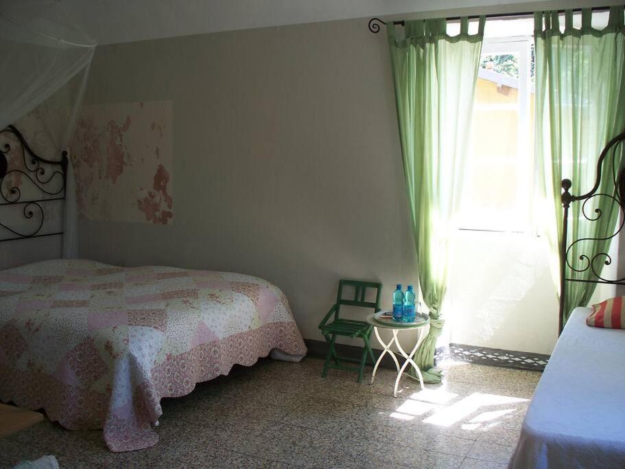 Borgomaro Casa Rosalie Bed & Breakfast エクステリア 写真